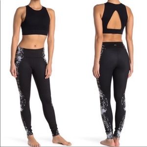 ALO yoga leggings size xs